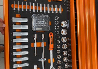 photo 5828023785062776580 y