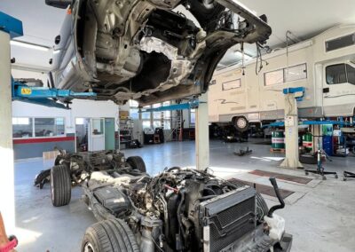 photo 5828023785062776597 y