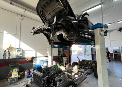 photo 5828023785062776598 y